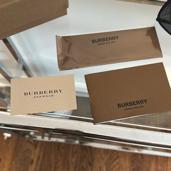 COPY - NWT Burberry BE4181 Sunglasses - Picture 12 of 12